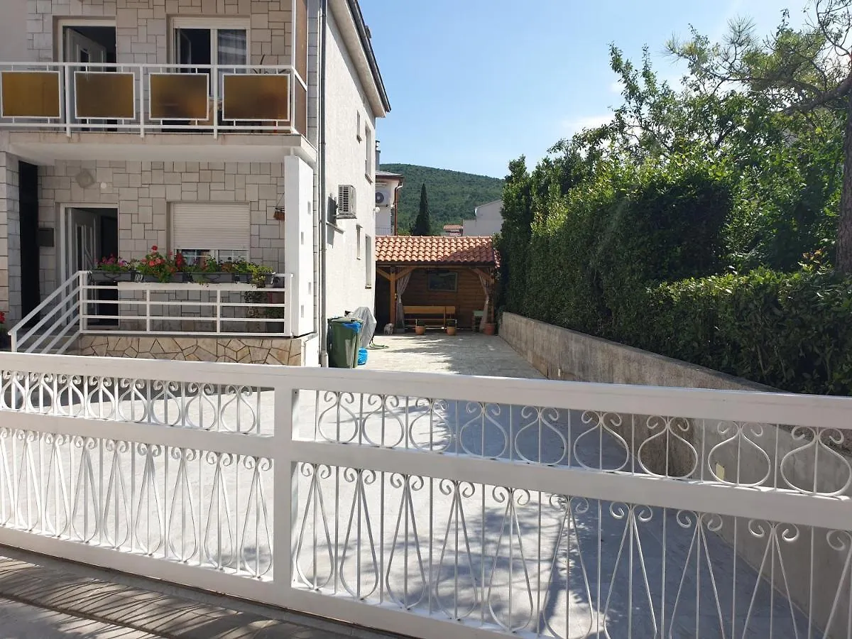 Apartments With A Parking Space Selce, Crikvenica - 18844