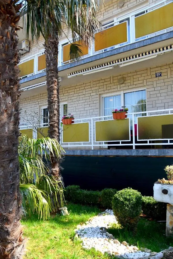 Apartments With A Parking Space Selce, Crikvenica - 18844 Croatia