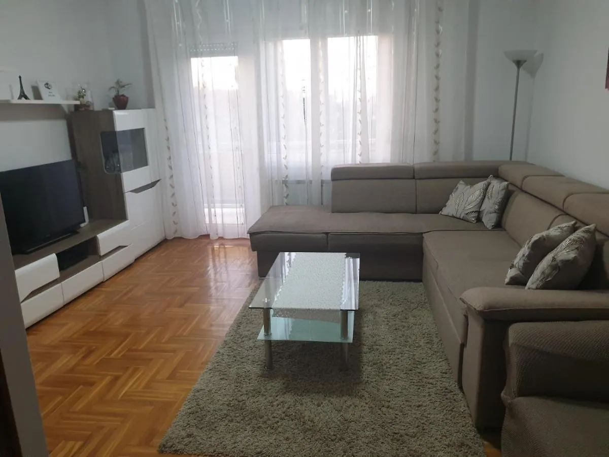 Apartments With A Parking Space Selce, Crikvenica - 18844 0*, Selce